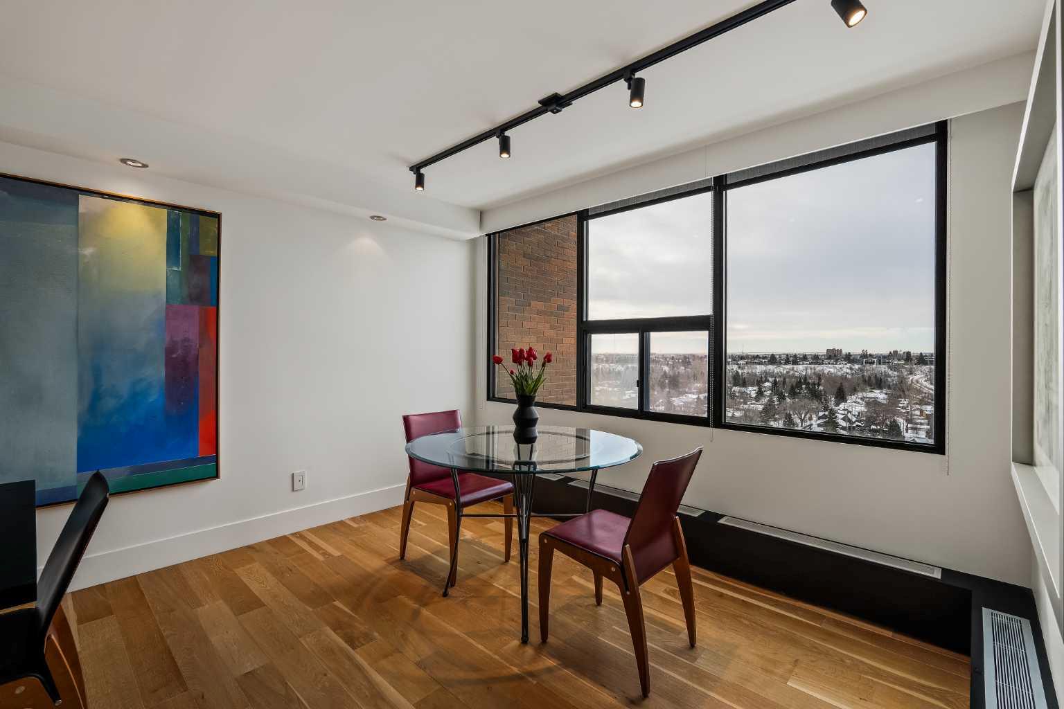 330 26 Avenue SW 1706