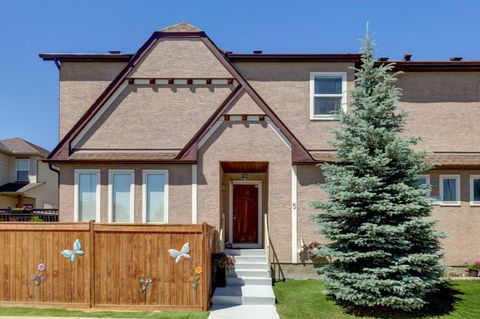 Photo of 5 Covecreek Mews NE, Calgary, AB T3K 0V8 (MLS # A2324736)
