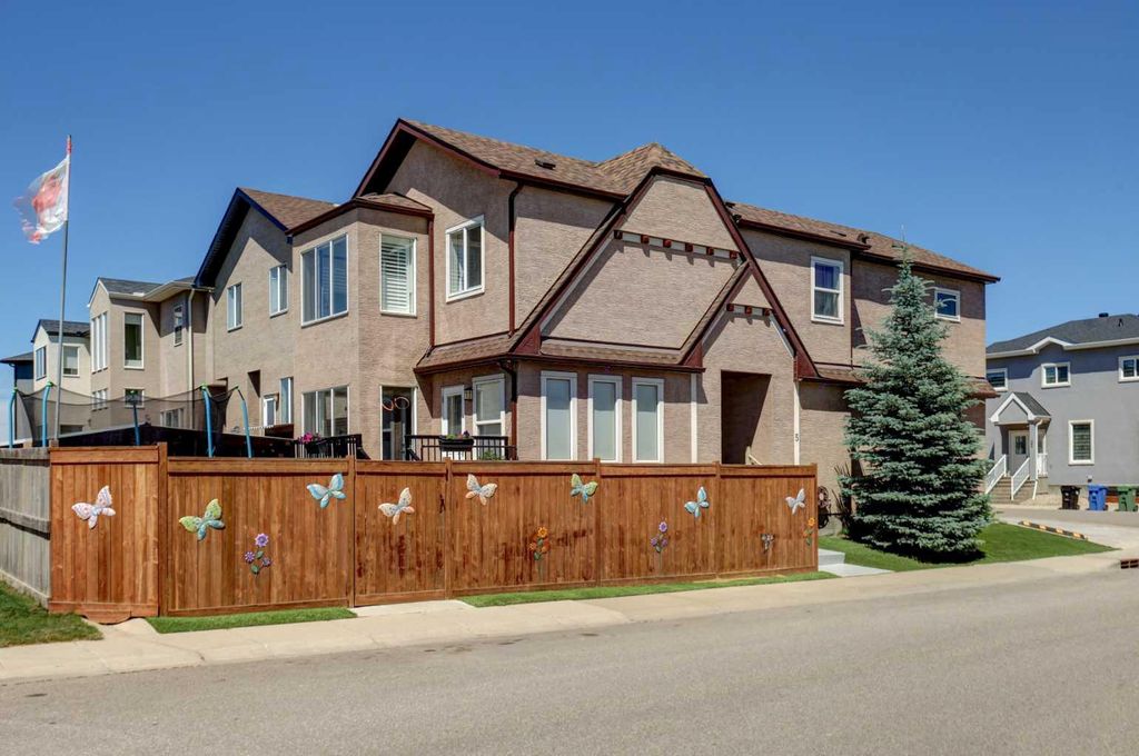 Photo of 5 Covecreek Mews NE, Calgary, AB T3K 0V8 (MLS # A2324736)