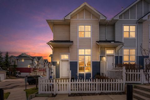 Photo of 3038 New Brighton Gardens SE, Calgary, AB T2Z 0A5 (MLS # A2305096)