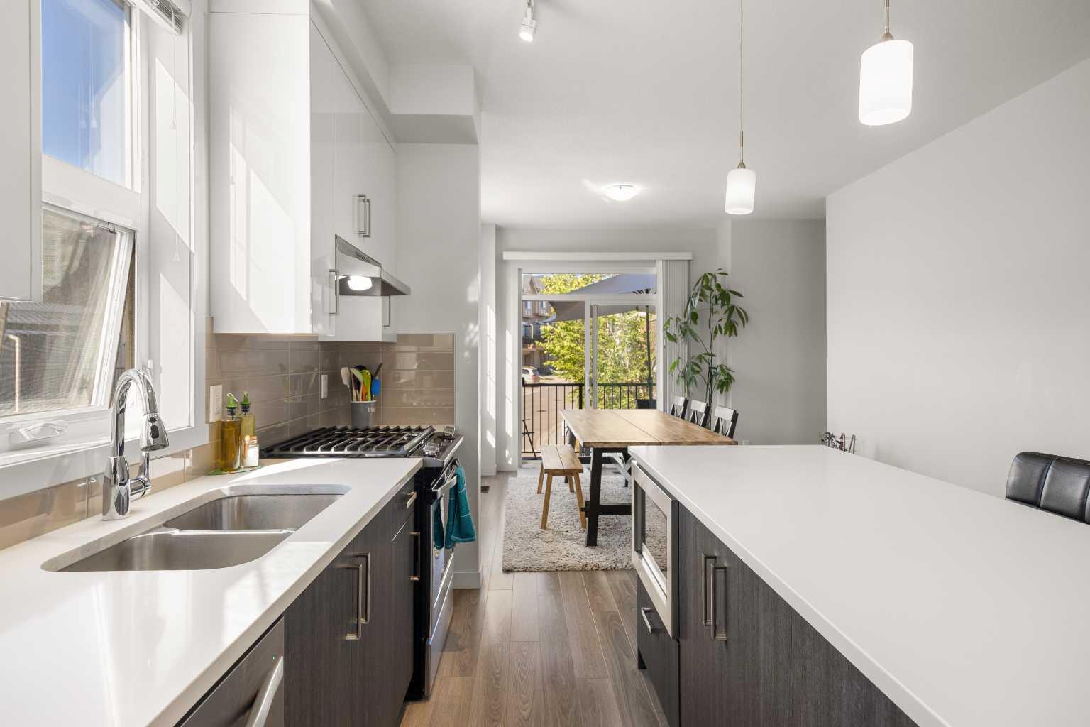 104 Sherwood Lane NW