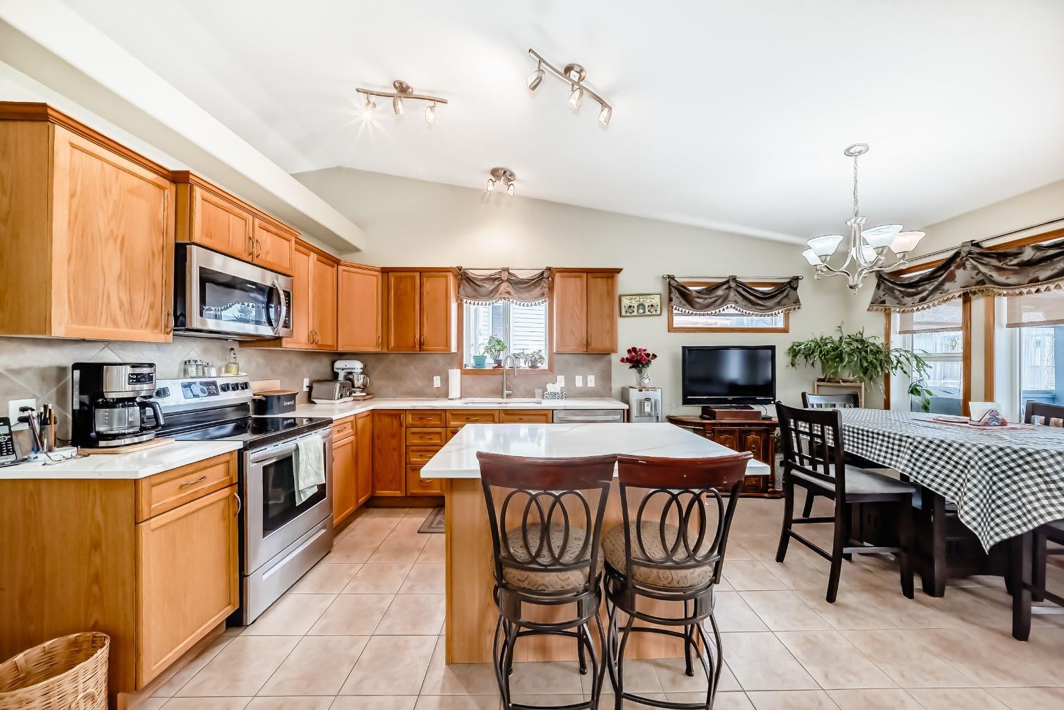 126 Strathmore Lakes Bend