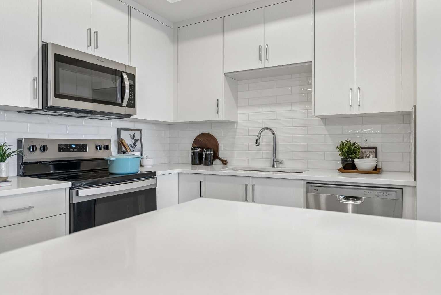 655 Shawnee Square SW 404
