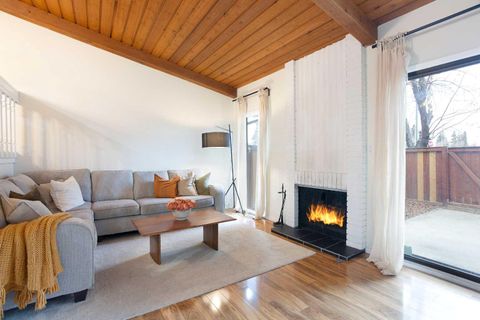 10030 Oakmoor Way SW 54 Calgary AB T2V 4S8