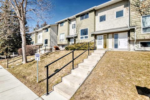 Photo of 6915 RANCHVIEW Drive NW #97, Calgary, AB T3G 1R8 (MLS # A2300003)