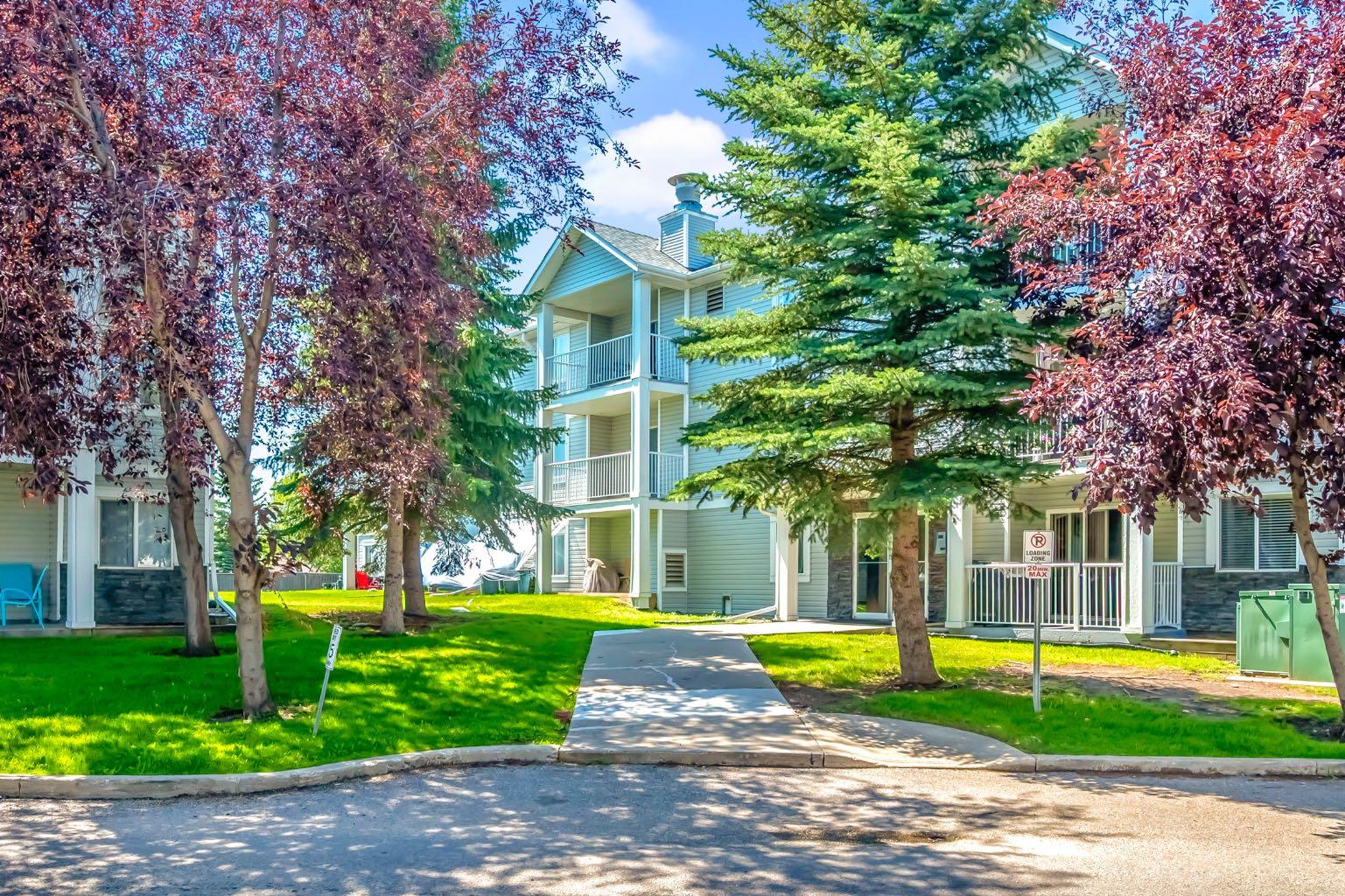 4204 valleyview Park SE 204