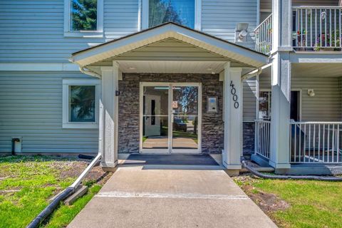 4204 valleyview Park SE 204 Calgary AB T2B 0K9