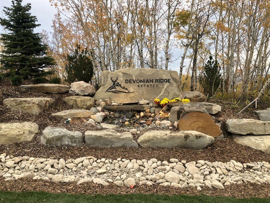 20 Devonian Ridge Place