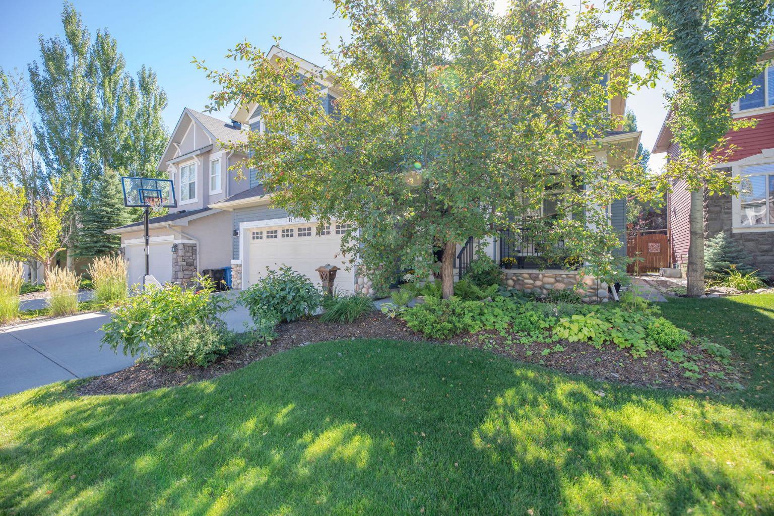 19 Evergreen Avenue SW