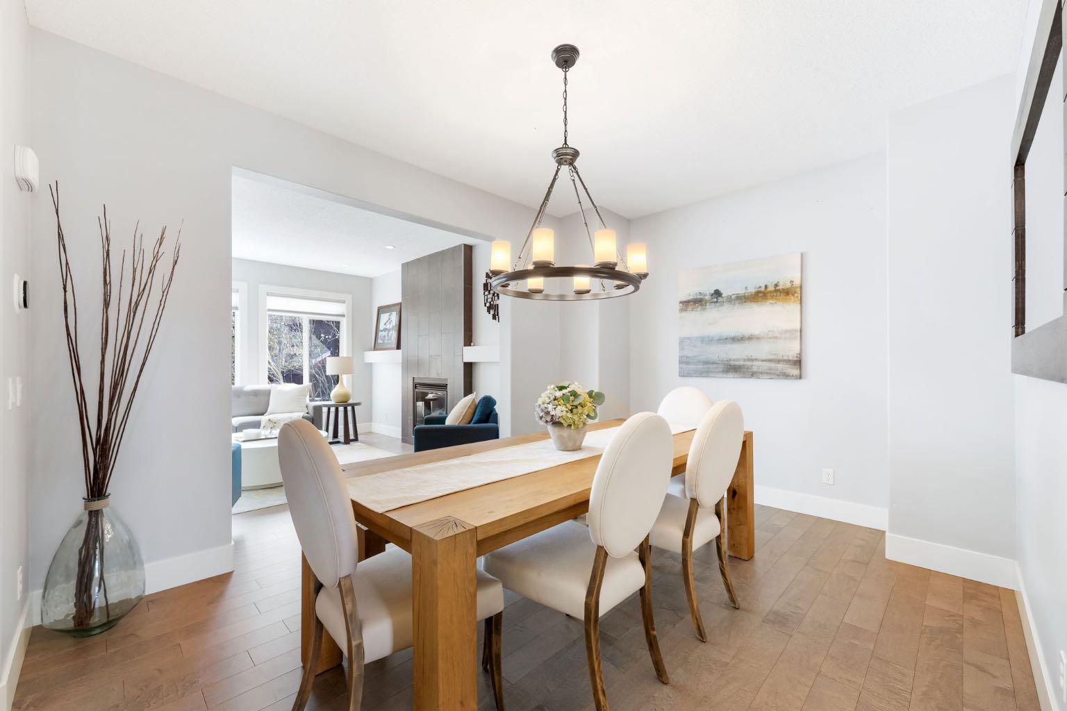 19 Evergreen Avenue SW