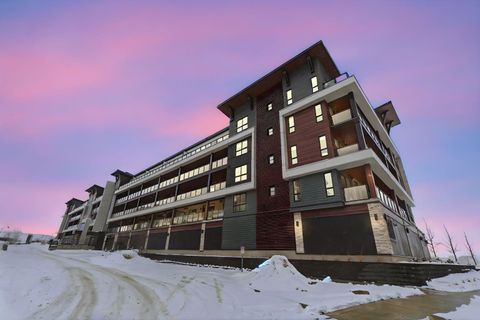 1802 Mahogany Boulevard SE 7306 Calgary AB T3M 4J2