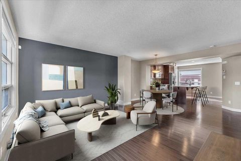 Photo of 25 Aspen Hills Green SW, Calgary, AB T3H 0H6 (MLS # A2255119) Photo of 25 Aspen Hills Green SW, Calgary, AB T3H 0H6 (MLS # A2255119)
