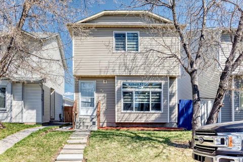 Photo of 77 Martinbrook Road NE, Calgary, AB T3J 3E1 (MLS # A2307425)
