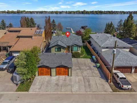Photo of 760 West Chestermere Drive, Chestermere, AB T1X 1B5 (MLS # A2314157)