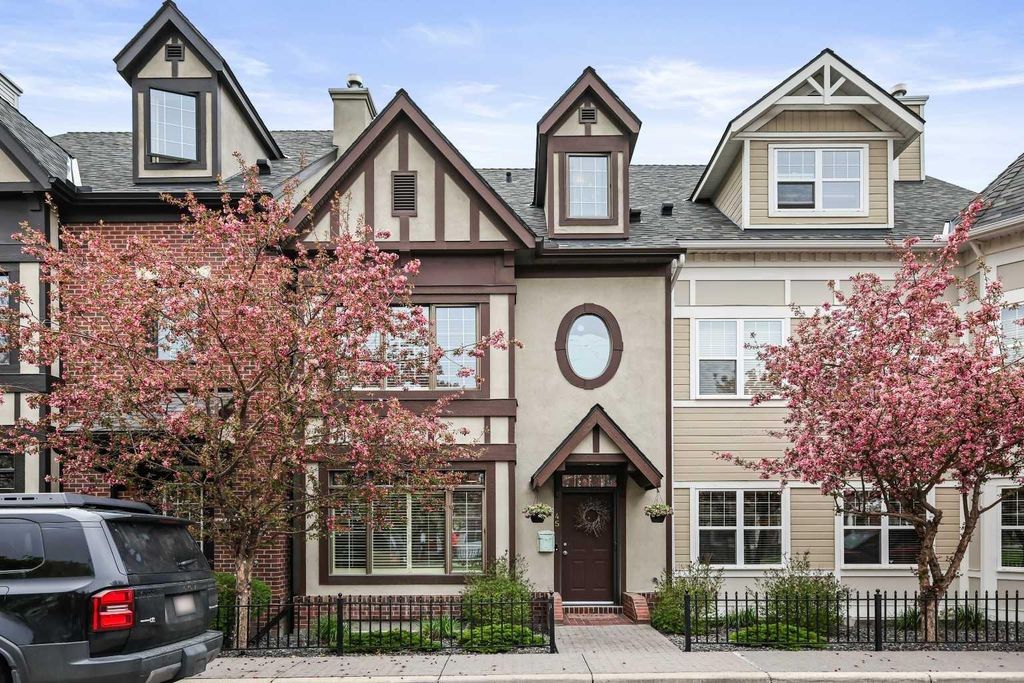 Photo of 45 Somme Boulevard SW, Calgary, AB T2T 6K7 (MLS # A2290411)