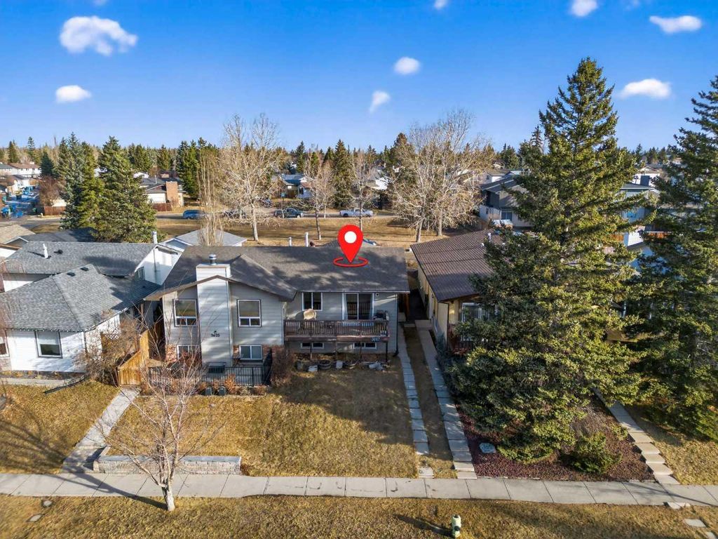Photo of 3627 Cedarille Drive SW, Calgary, AB T2W 3J5 (MLS # A2295281)