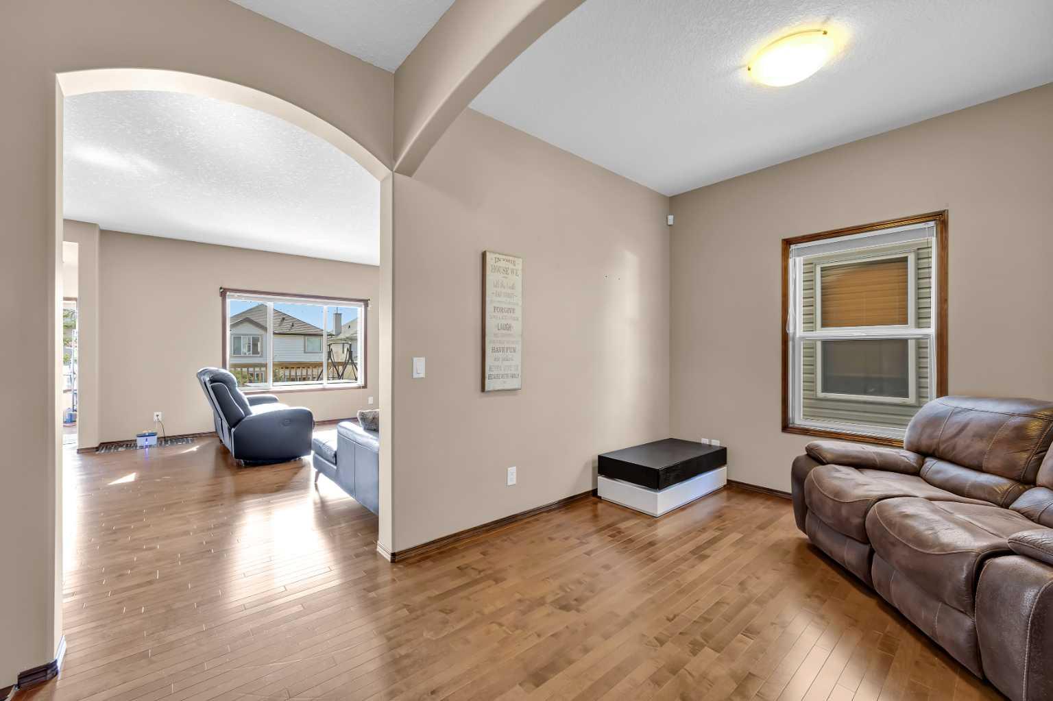 92 Everoak Close SW