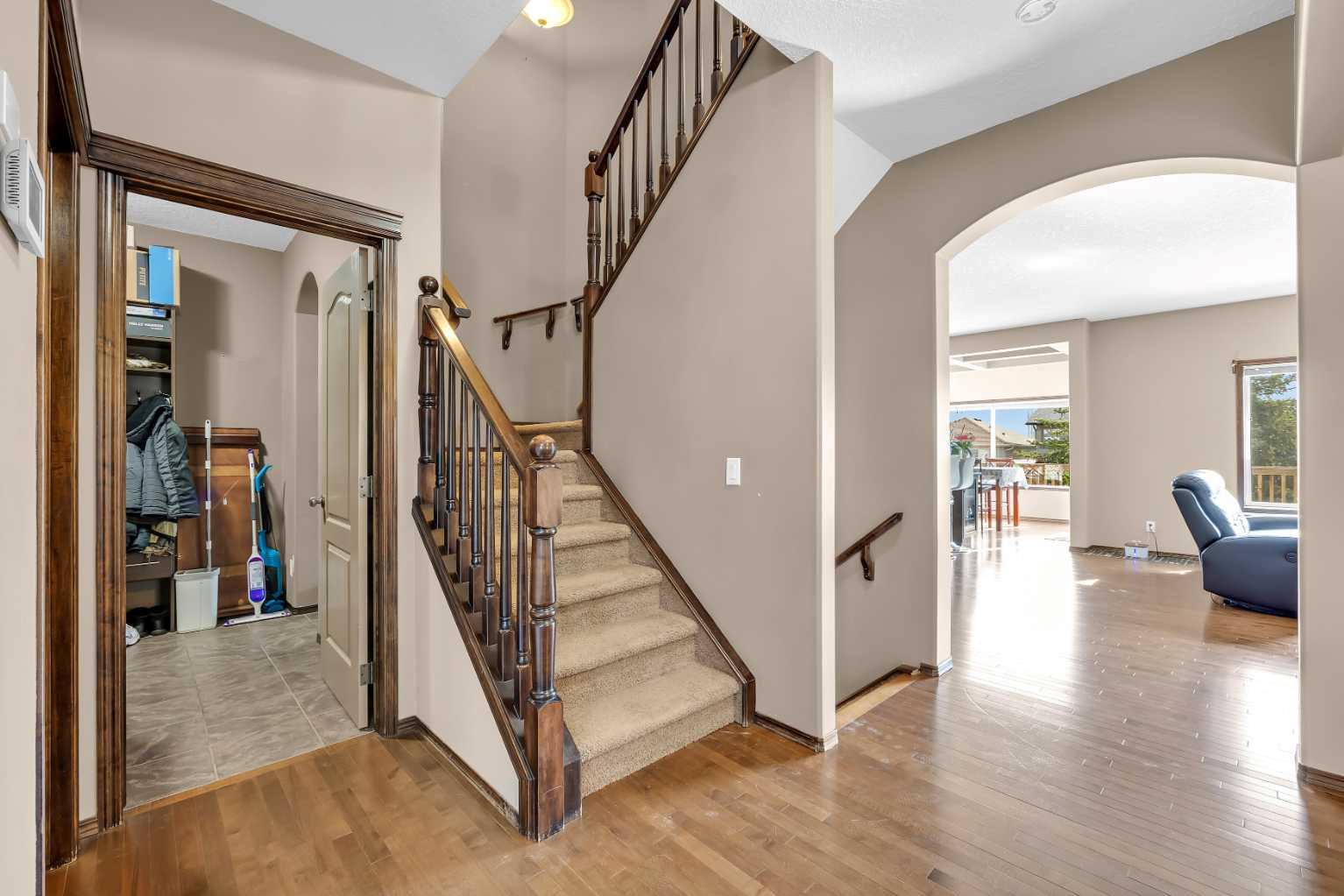 92 Everoak Close SW