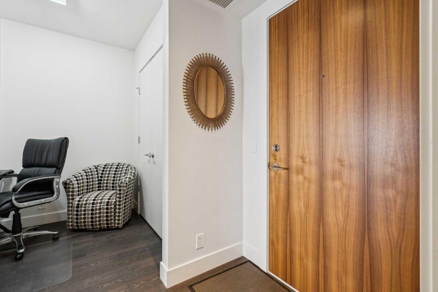 1025 5 Avenue SW 902