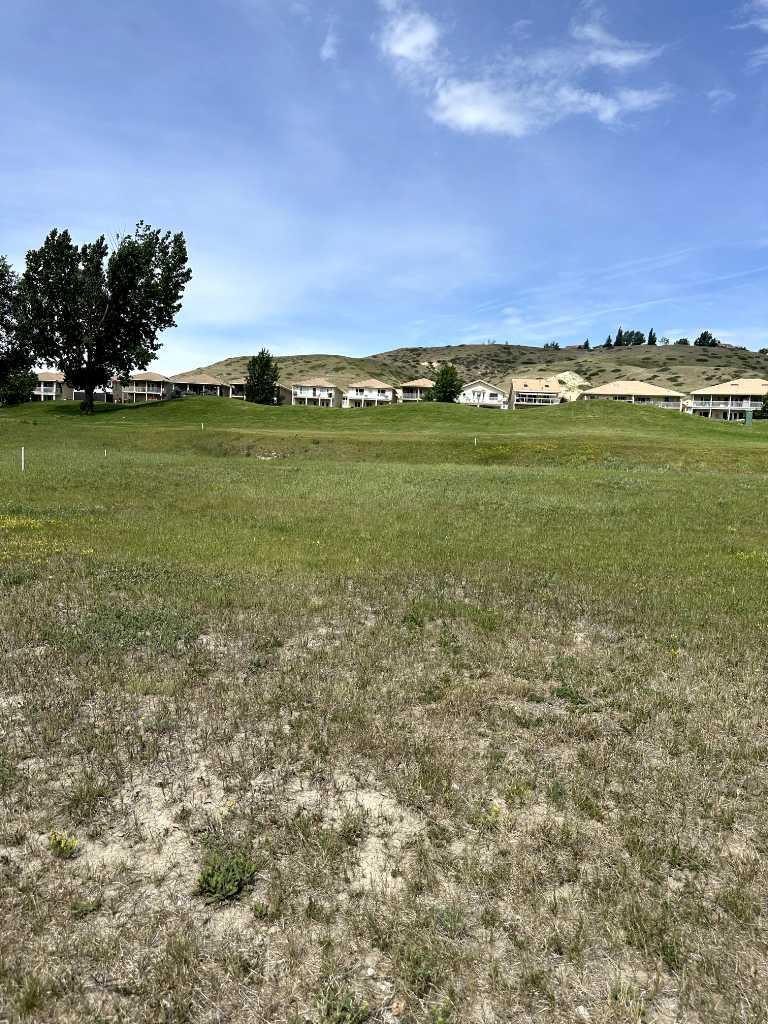 256 Canyon Boulevard W