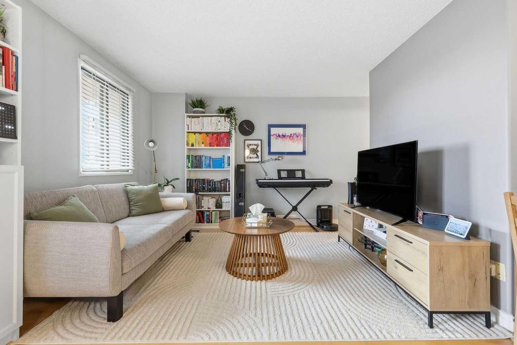 Photo of 111 14 Avenue SE #508, Calgary, AB T2G 4Z8 (MLS # A2272713)