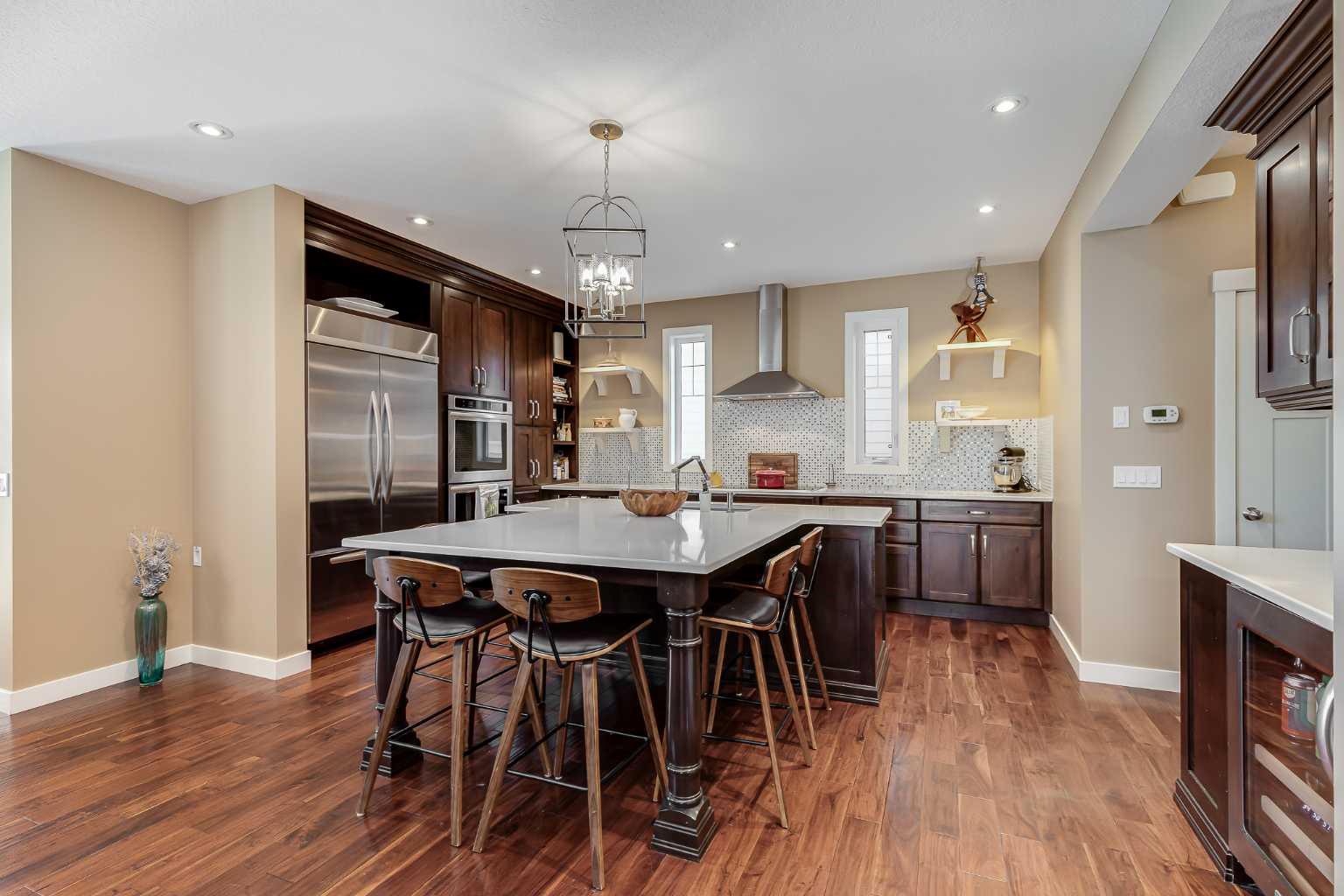 42 Cooperstown Court SW