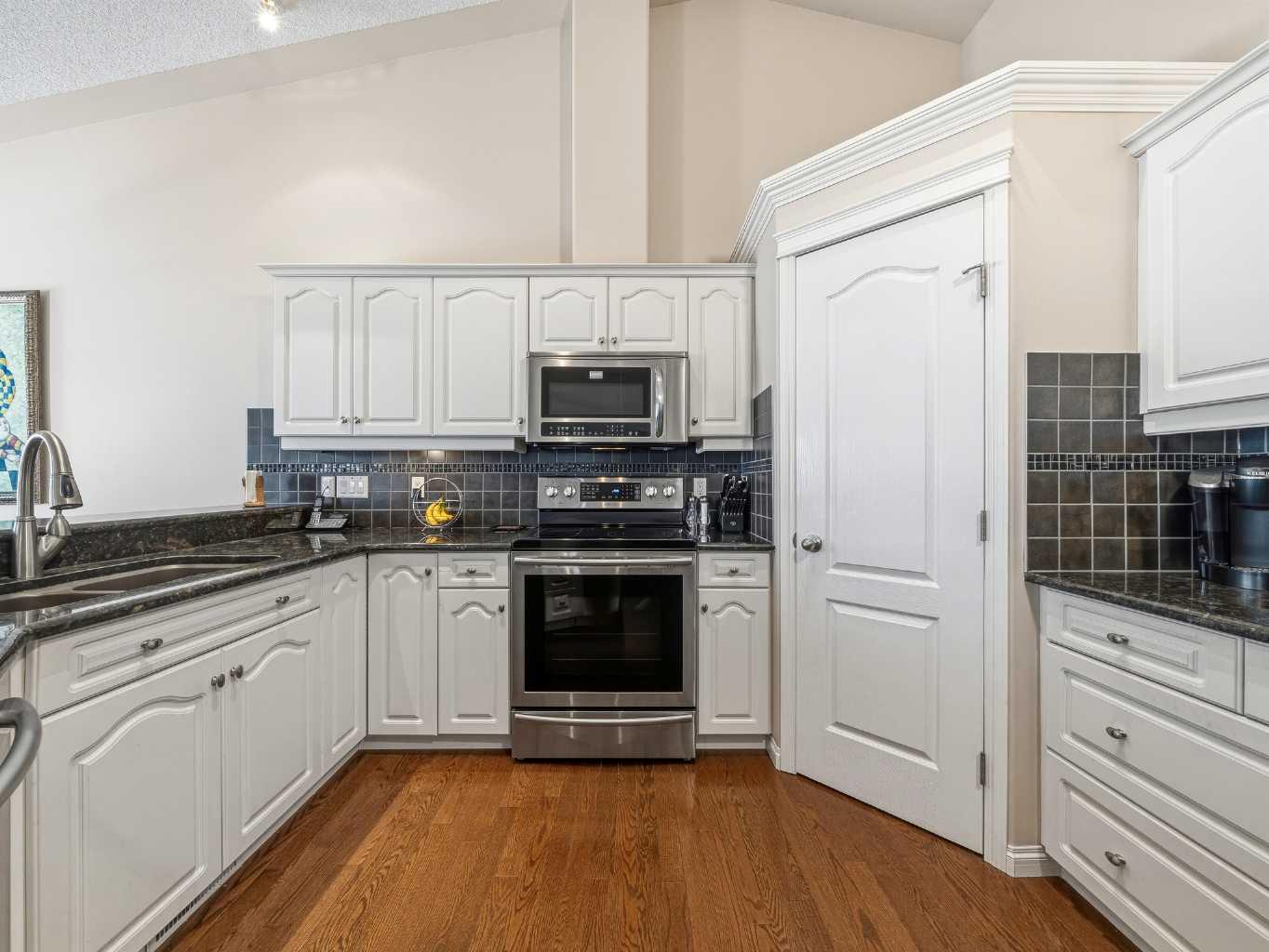 84 Sierra Morena Landing SW