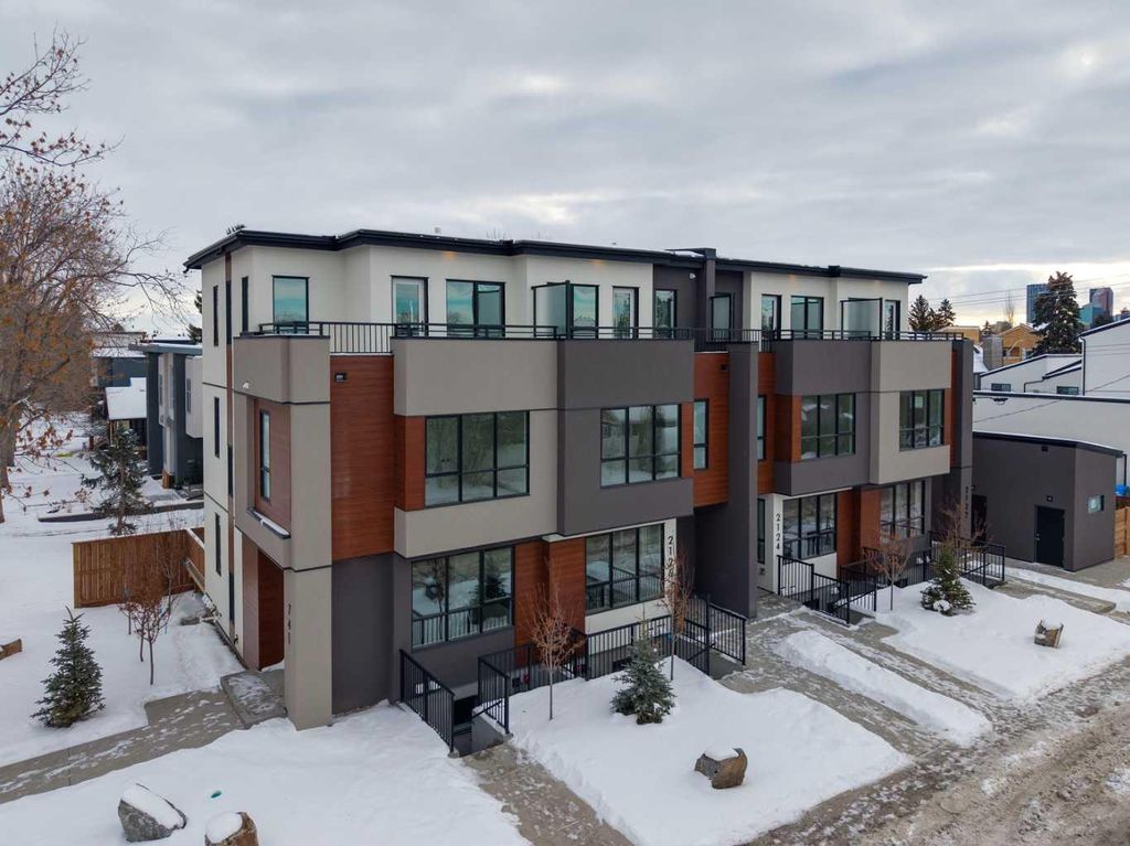 Photo of 741 21 Avenue NW, Calgary, AB T2M 1K3 (MLS # A2274756)