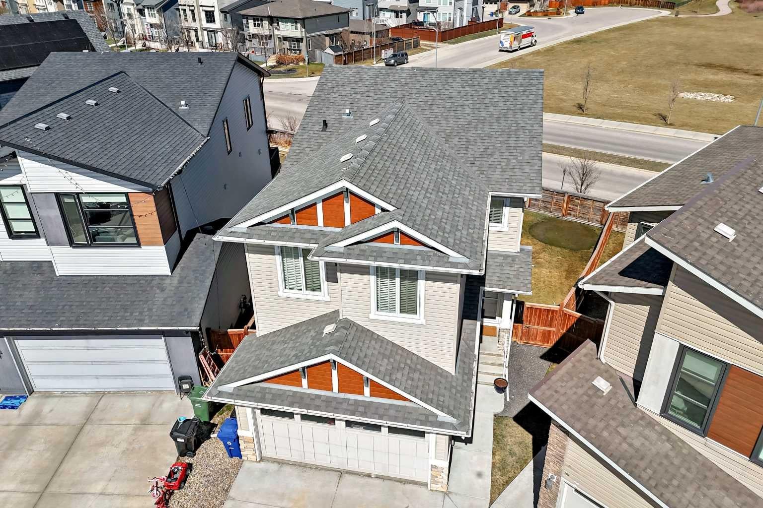 35 Walden Mount SE