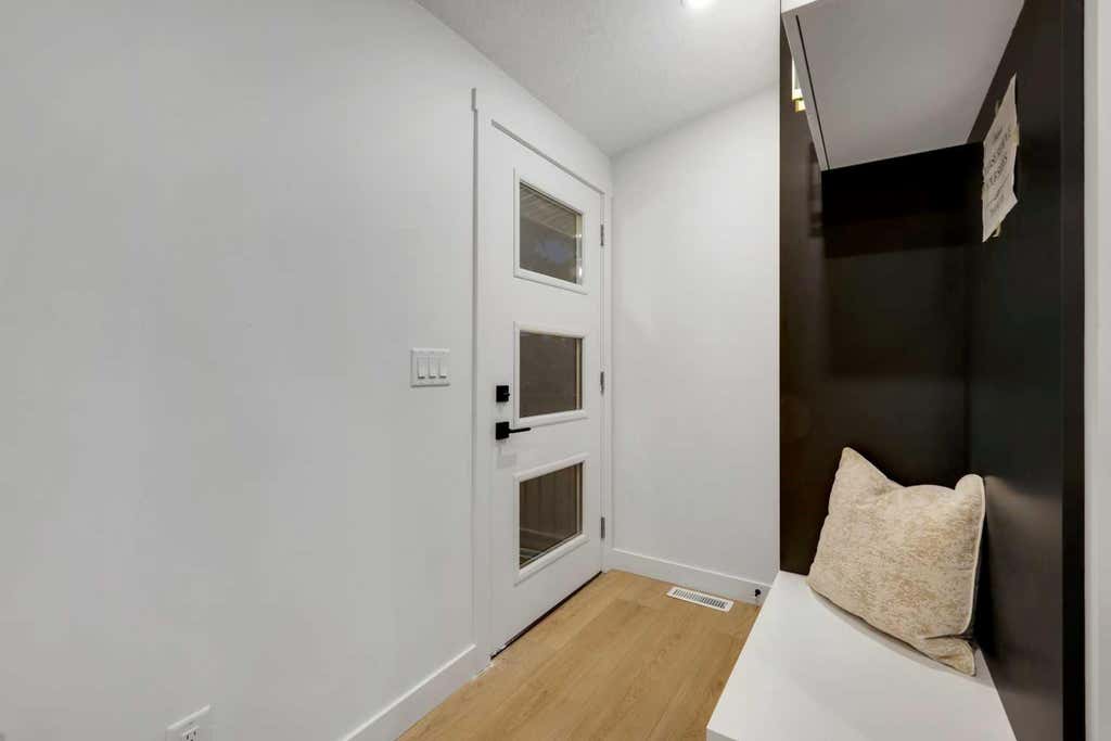 Photo of 6316 Travois Crescent NW, Calgary, AB T2K 3S7 (MLS # A2292570)