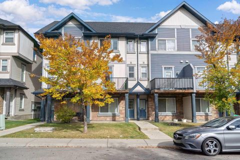 Photo of 114 New Brighton Landing SE, Calgary, AB T2Z 1C1 (MLS # A2263562) Photo of 114 New Brighton Landing SE, Calgary, AB T2Z 1C1 (MLS # A2263562)