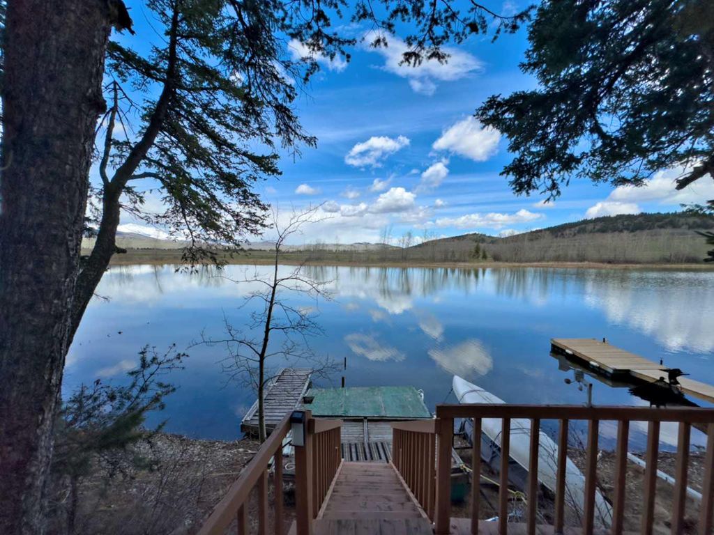Photo of 12 Lee Lake Road, Rural Pincher Creek No. 9, M.D. of, AB T0K 1W0 (MLS # A2308840)