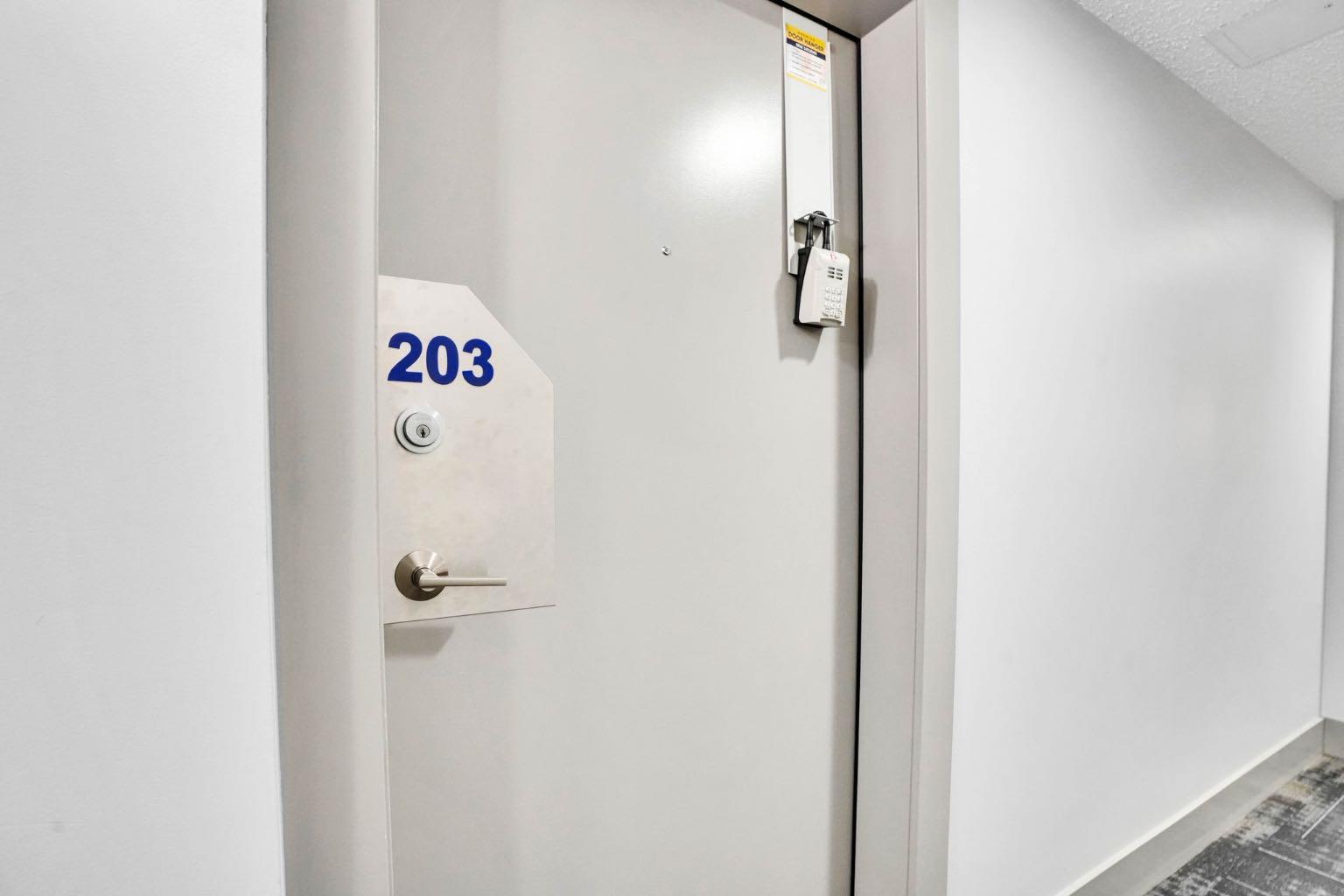 510 Edmonton Trail NE 203