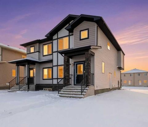 21 Cornerbrook Lane NE Calgary AB T3N 2H1