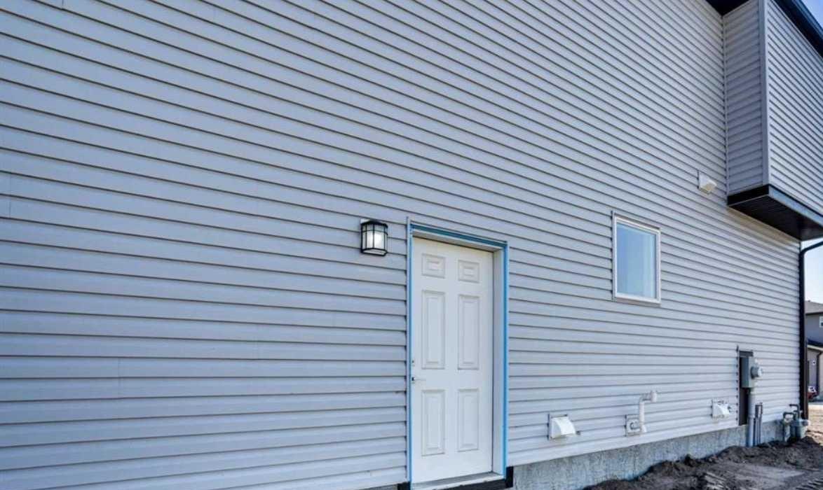 21 Cornerbrook Lane NE