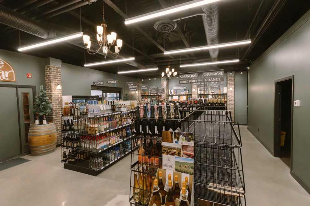 Photo of 2041 163 Street SW, Edmonton, AB T6W 3E8 (MLS # A2293029)