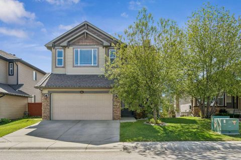 Photo of 231 HAWKMERE View, Chestermere, AB T1X 1T8 (MLS # A2312872)