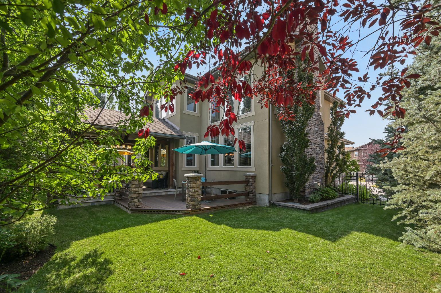 141 Rockcliff Bay NW
