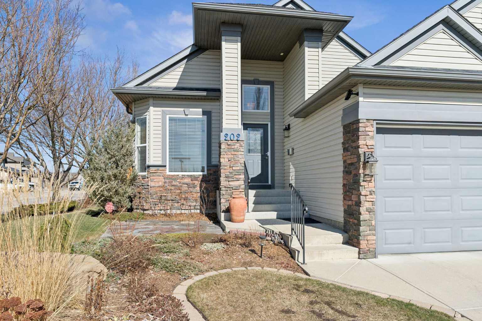 202 Tusslewood Terrace NW
