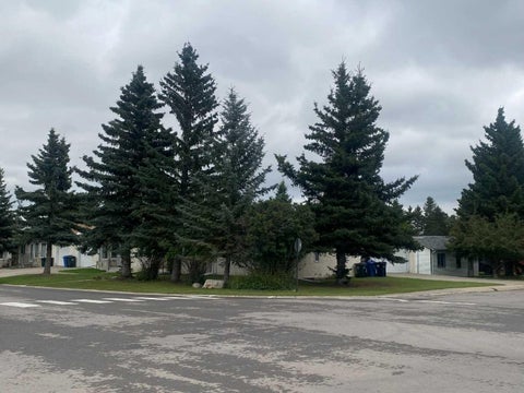 Photo of 415 1 Avenue NW, Sundre, AB T0M 1X0 (MLS # A2340327)