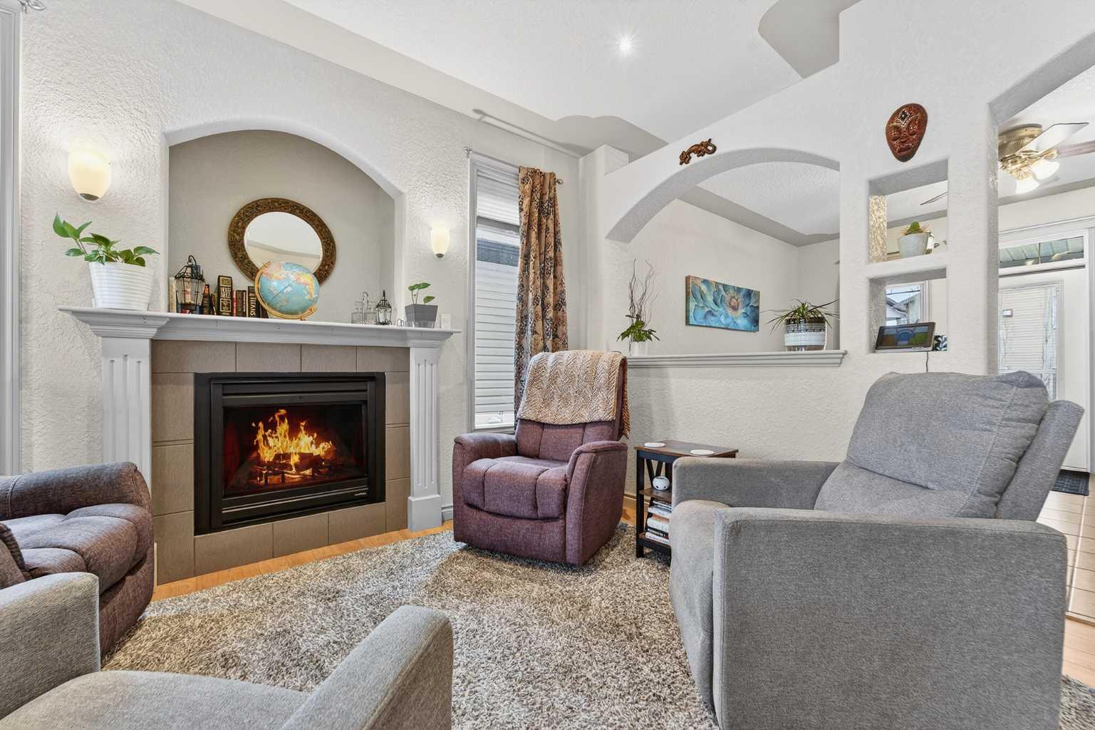 388 Grizzly Crescent N