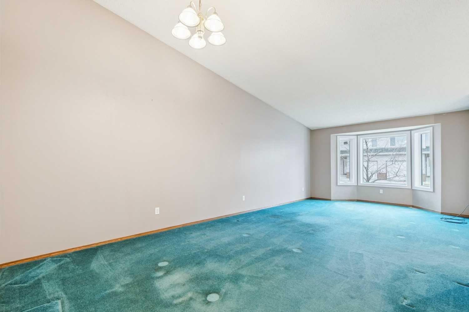 42 Harvest Oak Circle NE