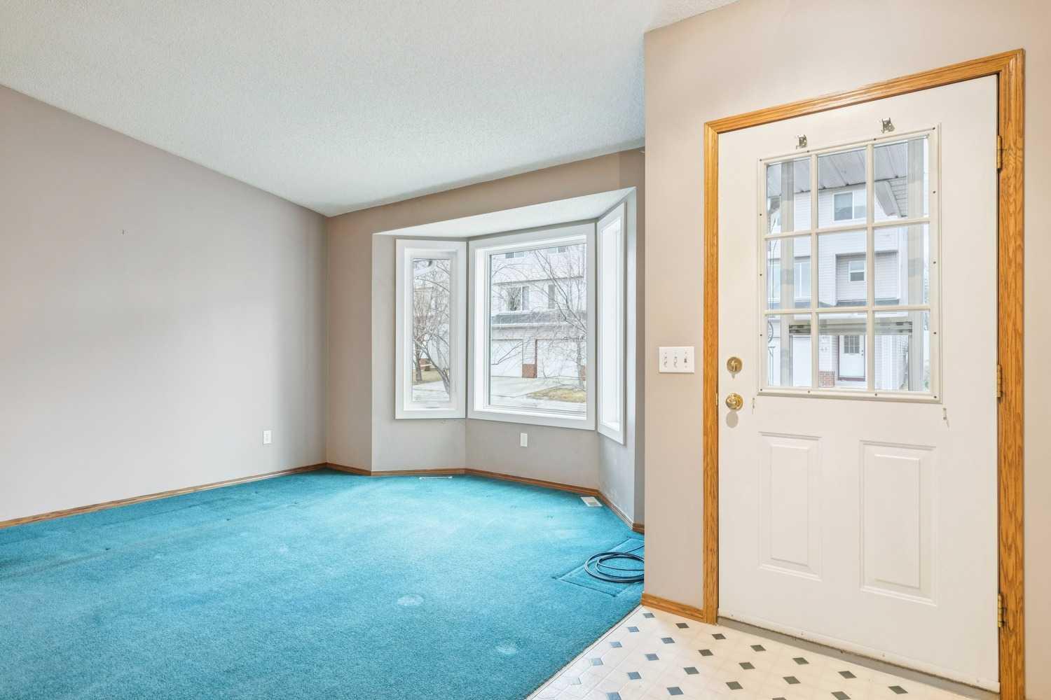 42 Harvest Oak Circle NE