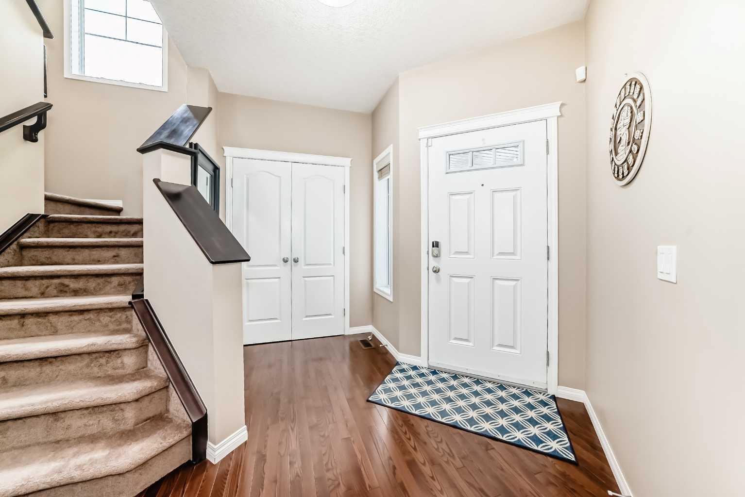 301 Kincora Glen Rise NW