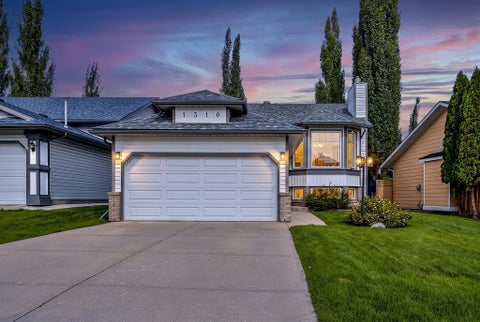 Photo of 1310 Shannon Avenue SW, Calgary, AB T2Y 2Z5 (MLS # A2344164)