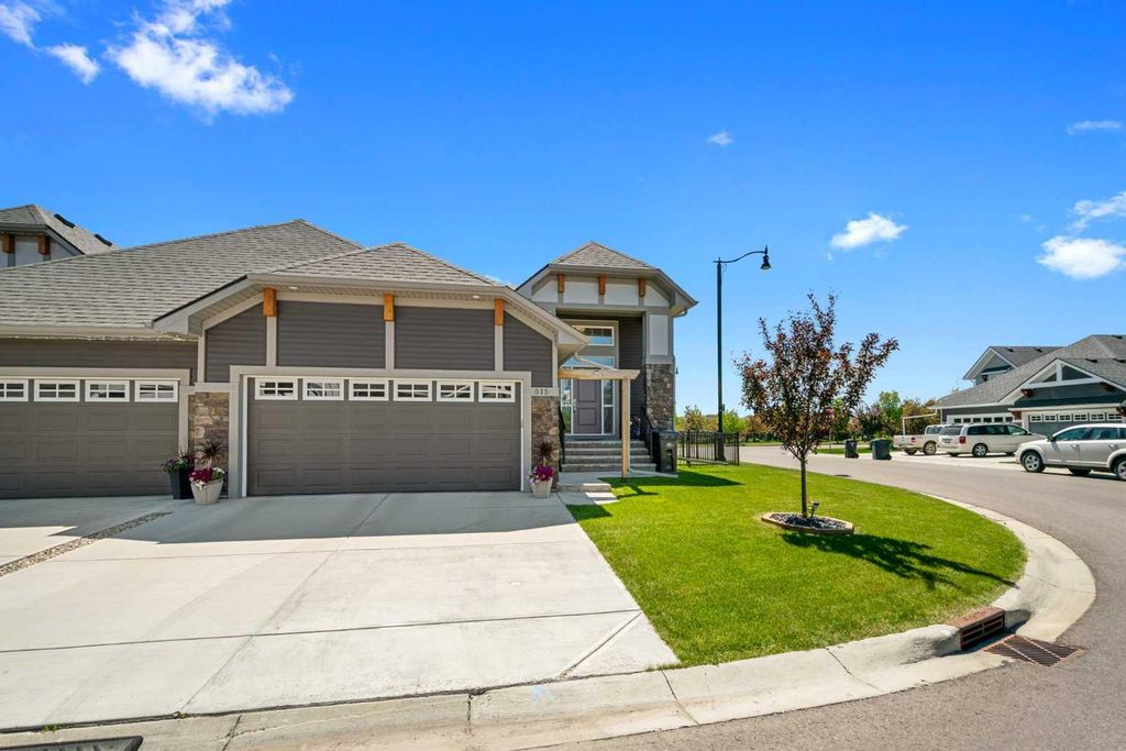 Photo of 515 Montana Bay SE, High River, AB T1V 0J6 (MLS # A2324470)