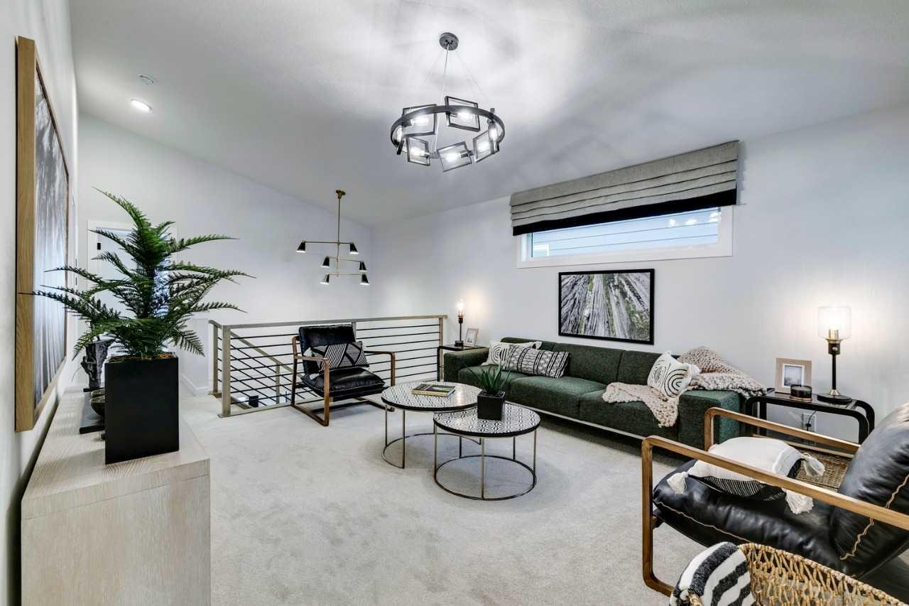 731 Langley Terrace SE