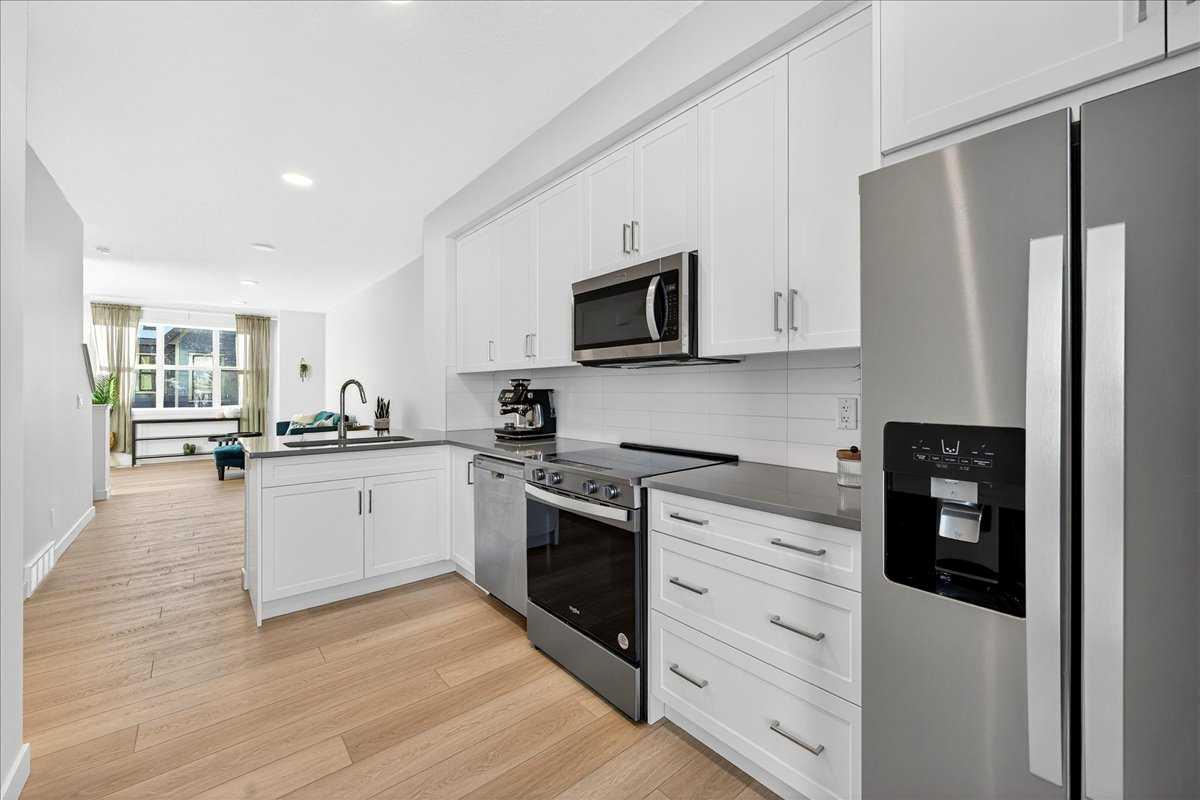 437 Alpine Avenue SW 304