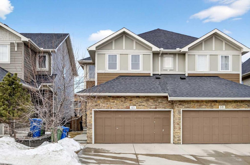 Photo of 43 Kincora Crescent NW, Calgary, AB T3R 0N5 (MLS # A2294601)