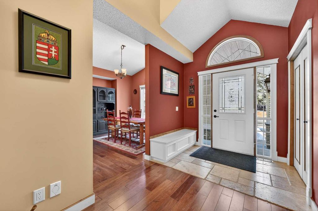 Photo of 118 Douglas Woods Hill SE, Calgary, AB T2Z 2G6 (MLS # A2288887)